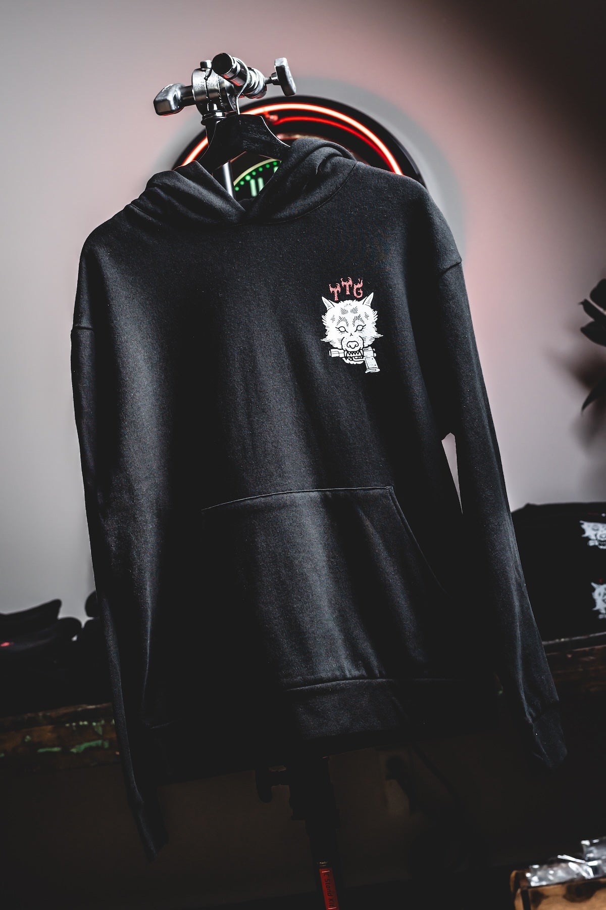 TTG Wolf Hoodie, Black