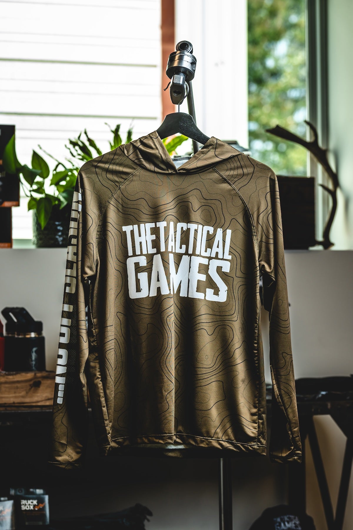 TTG UV Hooded Long Sleeve *Perforated